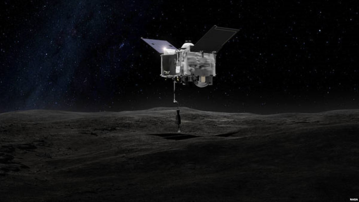 Wizualizacja sondy OSIRIS-Rex na planetoidzie Bennu
