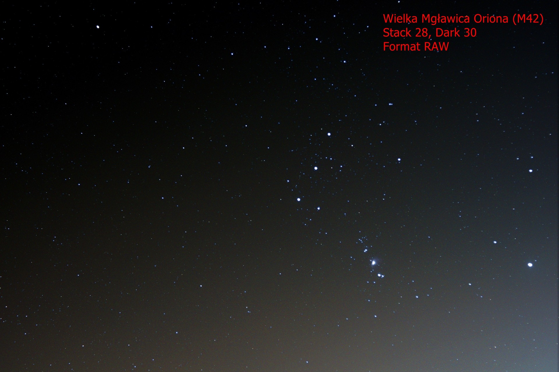 Zdjęcie Wielkiej Mgławicy Oriona (M42) uzyskane metodą stackowania