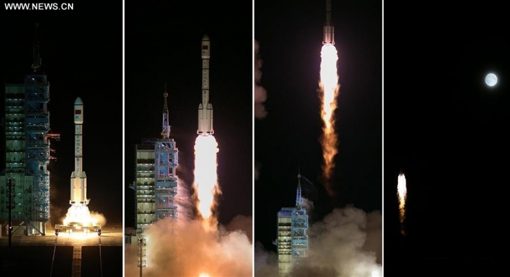 Start rakiety ze stacją Tiangong-2 na pokładzie