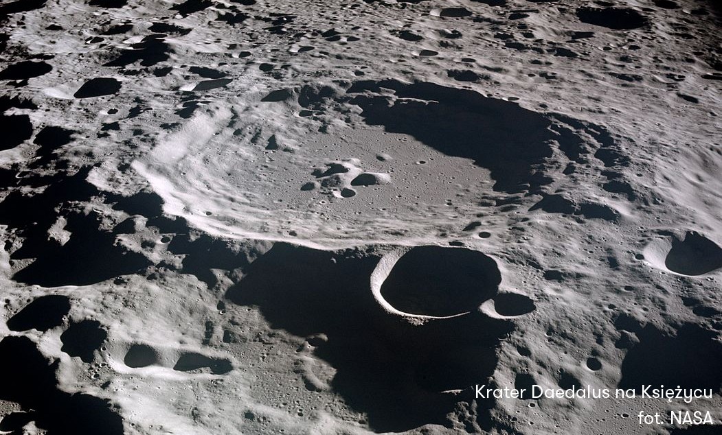 Krater Daedalus na Księżycu
